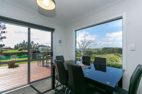 Photo of property in 281 Upland Road, Tarurutangi, New Plymouth, 4372