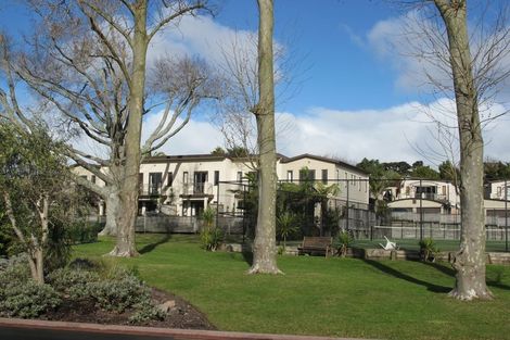 Photo of property in The Grange, 66/92 Bush Road, Albany, Auckland, 0632