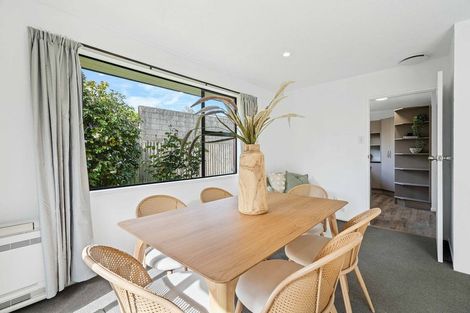 Photo of property in 2/302a Ilam Road, Burnside, Christchurch, 8053