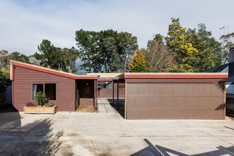 Photo of property in 5 Fernwood Place, Fitzherbert, Palmerston North, 4410