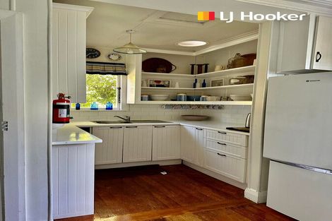 Photo of property in 35 Oxley Crescent, Broad Bay, Dunedin, 9014