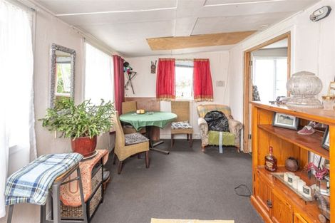 Photo of property in 2 Mcneil Street, Balclutha, 9230