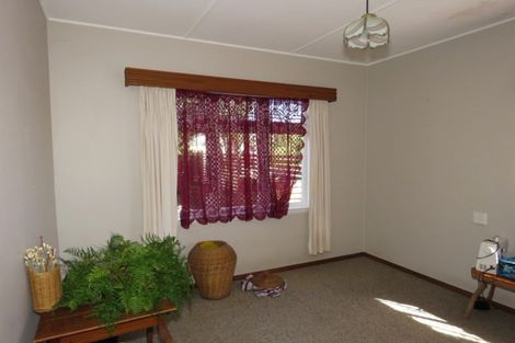 Photo of property in 7 Greenfield Street, Hector, 7822