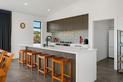 Photo of property in 47 Botanical Heights Drive, Waipahihi, Taupo, 3330