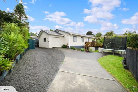 Photo of property in 25 Broadfield Street, Massey, Auckland, 0614