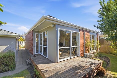 Photo of property in 2 Arlington Street, Burnside, Christchurch, 8053