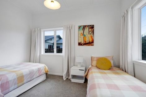 Photo of property in 42 Gaine Street, New Plymouth, 4310