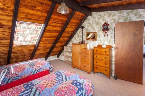 Photo of property in 111 Tuna Place, Onemana, Whangamata, 3691