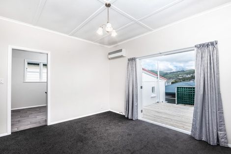 Photo of property in 4a Tarawera Road, Johnsonville, Wellington, 6037