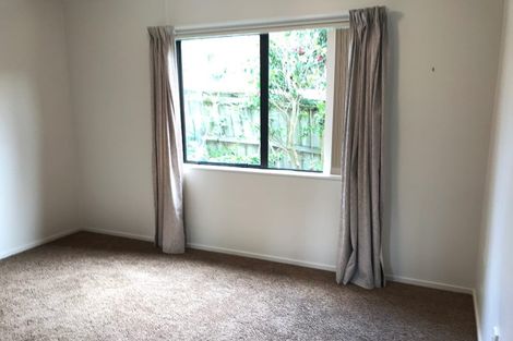 Photo of property in 25 Unsworth Drive, Unsworth Heights, Auckland, 0632