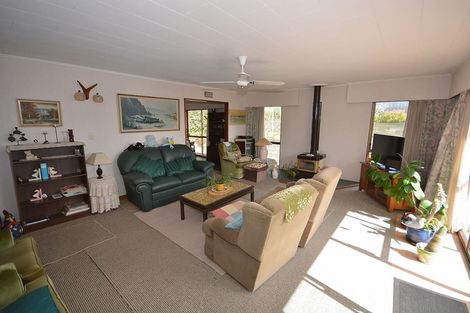 Photo of property in 14 Island View Terrace, Waikanae Beach, Waikanae, 5036