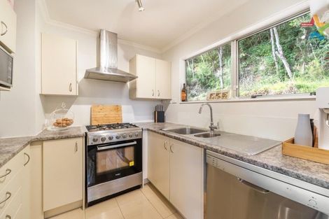 Photo of property in 4 John Street, Stokes Valley, Lower Hutt, 5019