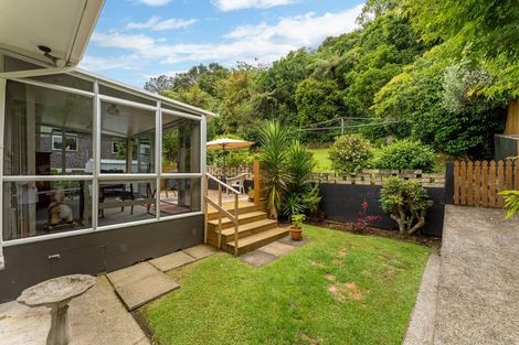 Photo of property in 21 Ambury Place, Merrilands, New Plymouth, 4312