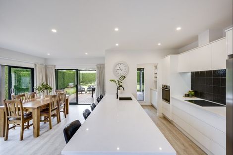 Photo of property in 16 Napier Street, Jervoistown, Napier, 4112