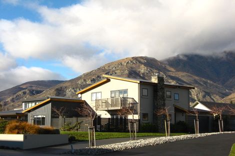 Photo of property in 8 Acheron Place, Lake Hayes, Queenstown, 9304