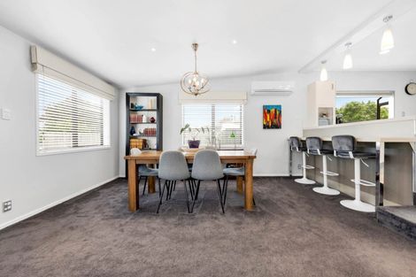 Photo of property in 10 Fourth View Avenue, Beachlands, Auckland, 2018