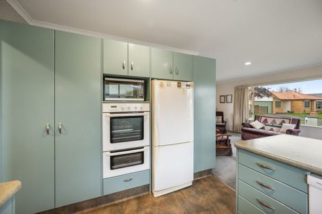 Photo of property in 14 Flemington Place, Taradale, Napier, 4112