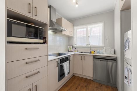 Photo of property in 146 Seabrook Avenue, New Lynn, Auckland, 0600