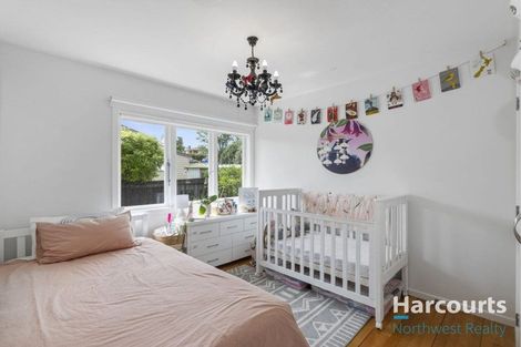 Photo of property in 2/92 Kervil Avenue, Te Atatu Peninsula, Auckland, 0610