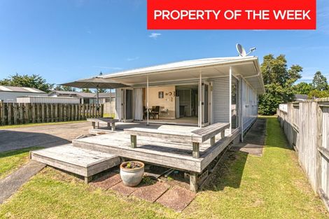 Photo of property in 102 Riverview Road, Whangamata, 3620