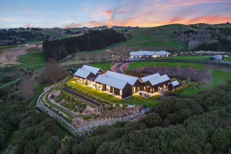 Photo of property in 104 Stoneridge Terrace, Whitford, Manurewa, 2576