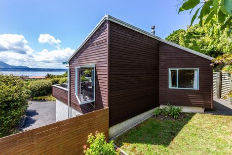 Photo of property in 7 Te Urunga Place, Acacia Bay, Taupo, 3330