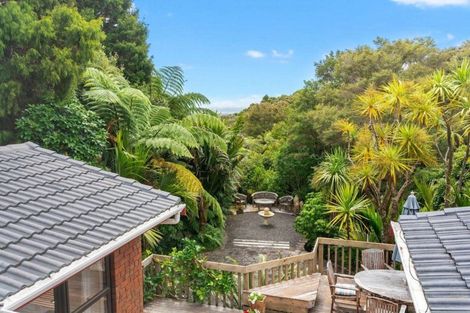 Photo of property in 733 Scenic Drive, Henderson Valley, Auckland, 0612