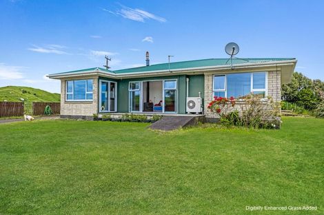 Photo of property in 319 Opourapa Road, Rahotu, Opunake, 4685