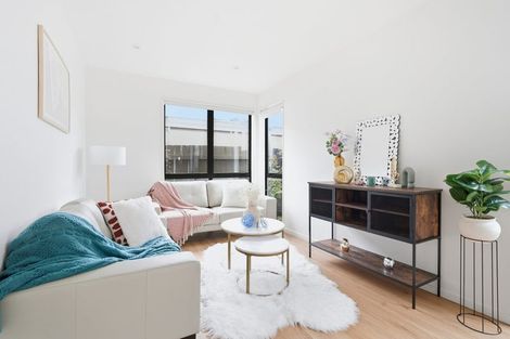 Photo of property in 2/5 Browns Road, Manurewa, Auckland, 2102
