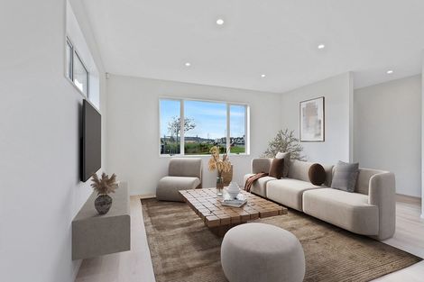 Photo of property in 77 Pepene Avenue, Takanini, Auckland, 2112