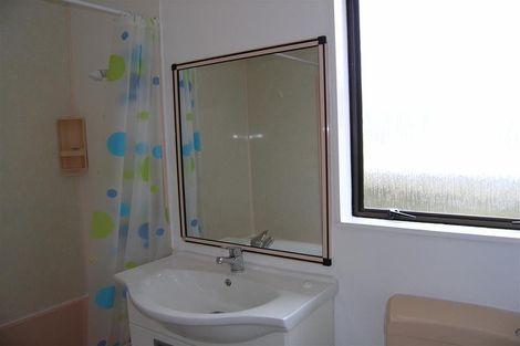 Photo of property in 2/107 Montgomery Avenue, Karori, Wellington, 6012