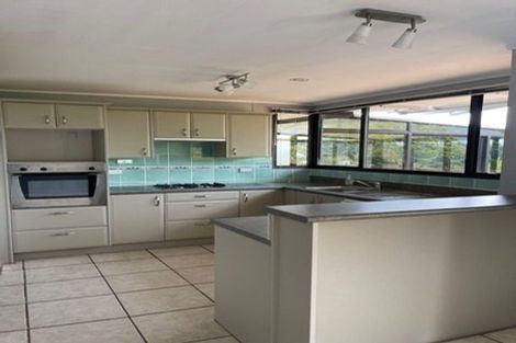 Photo of property in 951 East Coast Road, Torbay, Auckland, 0630