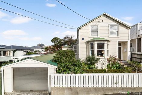 Photo of property in 3 Newman Terrace, Thorndon, Wellington, 6011