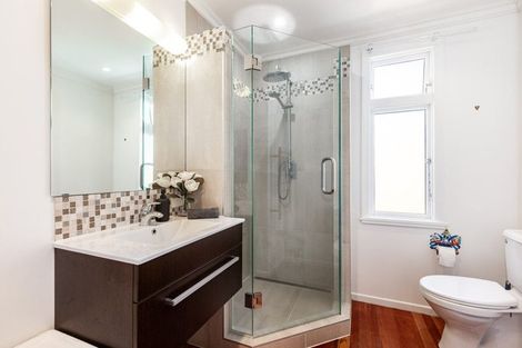 Photo of property in 57 Marine Parade, Eastbourne, Lower Hutt, 5013