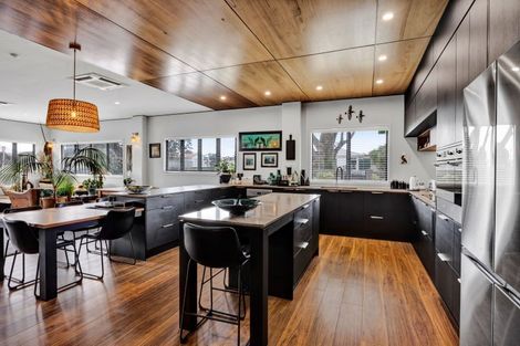 Photo of property in Headlands Opunake, 32 Fox Street, Opunake, 4616