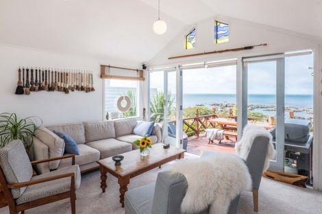 Photo of property in 154 Owhiro Bay Parade, Owhiro Bay, Wellington, 6023