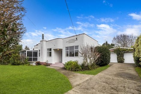 Photo of property in 9 Taranaki Street, Saint Johns Hill, Whanganui, 4501