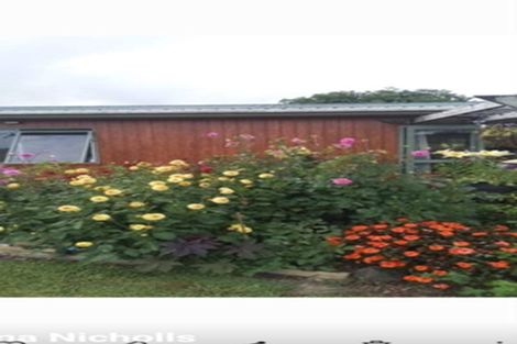 Photo of property in 112 Arrowsmith Road, Waitakere, Henderson, 0782