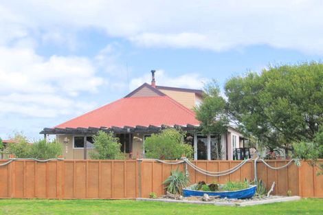 Photo of property in 140 Dickson Road, Papamoa Beach, Papamoa, 3118