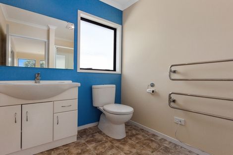 Photo of property in 24b Karewa Parade, Papamoa Beach, Papamoa, 3118