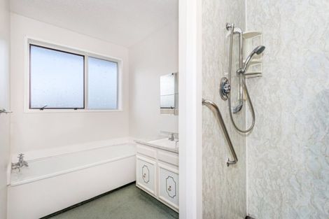 Photo of property in 1/452 Harewood Road, Harewood, Christchurch, 8051