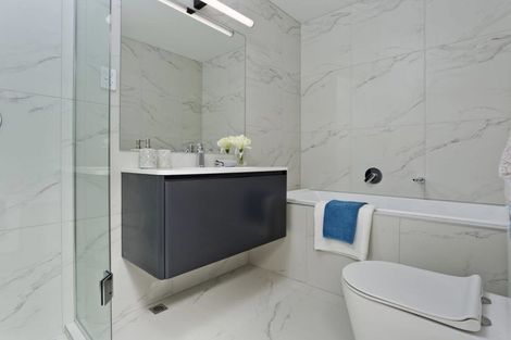 Photo of property in 2c Livingstone Street, Milford, Auckland, 0620