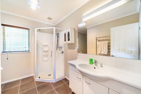 Photo of property in 8 Beechwood Way, Te Marua, Upper Hutt, 5018