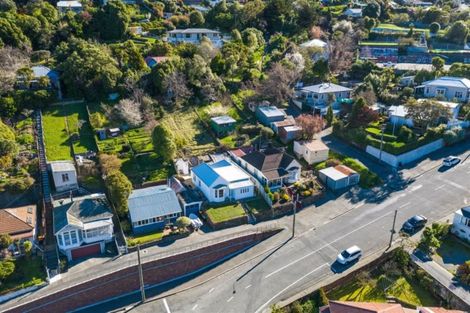 Photo of property in 27 Voelas Road, Lyttelton, 8082