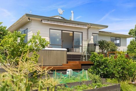 Photo of property in 381 Welcome Bay Road, Welcome Bay, Tauranga, 3112