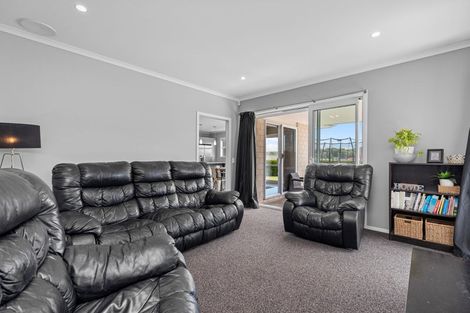 Photo of property in 11 Caldera Close, Pyes Pa, Tauranga, 3112