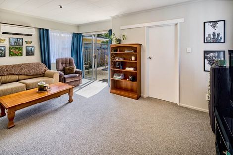 Photo of property in 18 Anthony Grove, Paraparaumu Beach, Paraparaumu, 5032