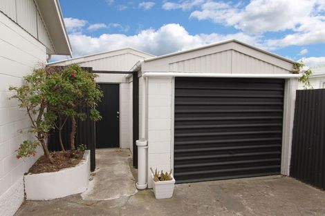 Photo of property in 63 Main Road, Redcliffs, Christchurch, 8081