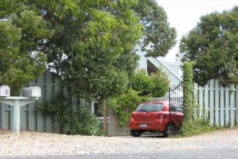 Photo of property in 4 Emerson Crescent, Diamond Harbour, Lyttelton, 8971