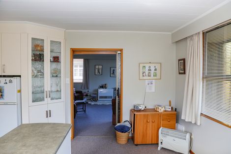 Photo of property in 19 Towey Street, Holmes Hill, Oamaru, 9401